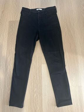 Abercrombie & Fitch Black Super Skinny High-Rise Jeans SZ 29